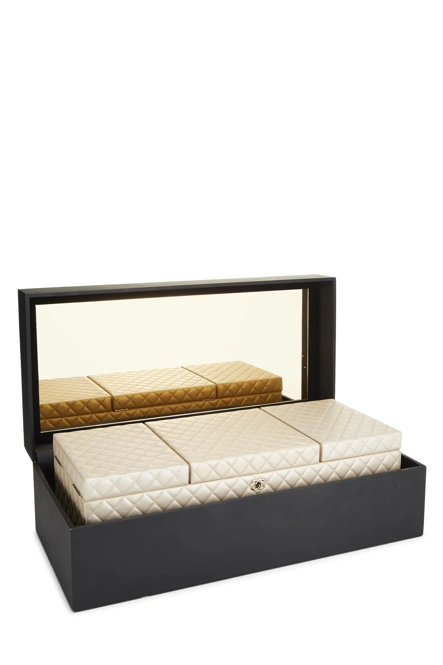Chanel,  Beige Quilted Lambskin Jewelry Chest Large, White